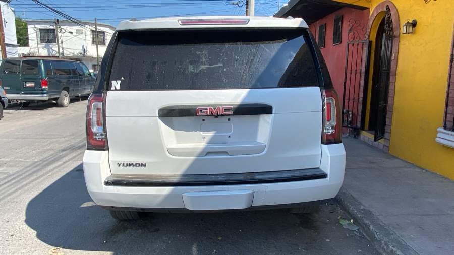 2016 GMC Yukon