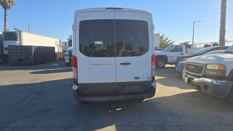 2016 Ford Transit 350 XL / XLT