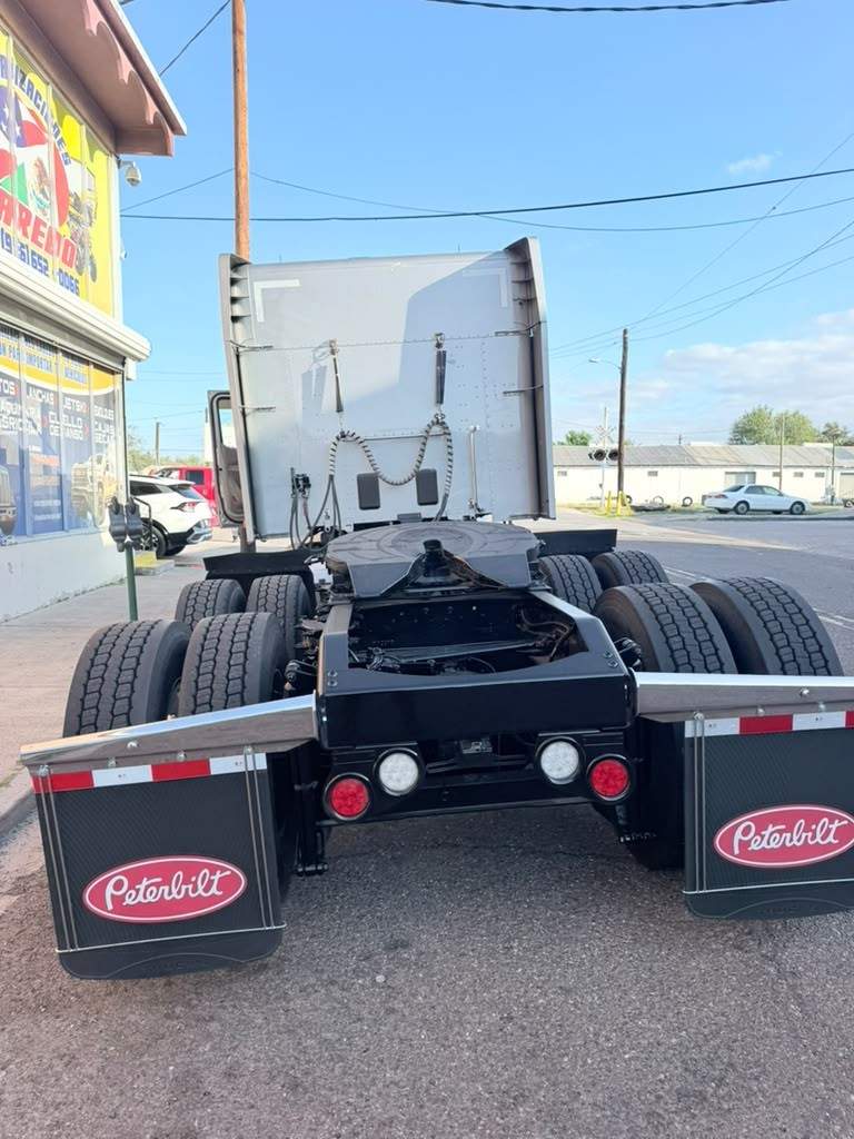 2020 Peterbilt 579