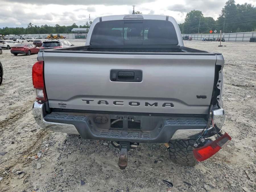 2021 Toyota Tacoma SR5 V6 / TRD Off-Road / TRD Sport