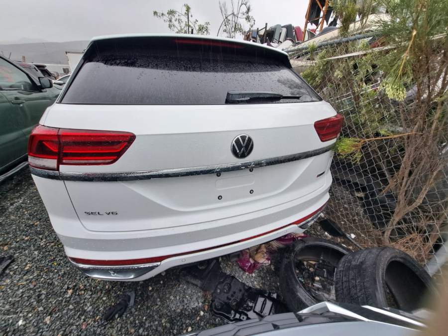 2020 Volkswagen Atlas Cross Sport V6 SEL Premium R-line 4motion