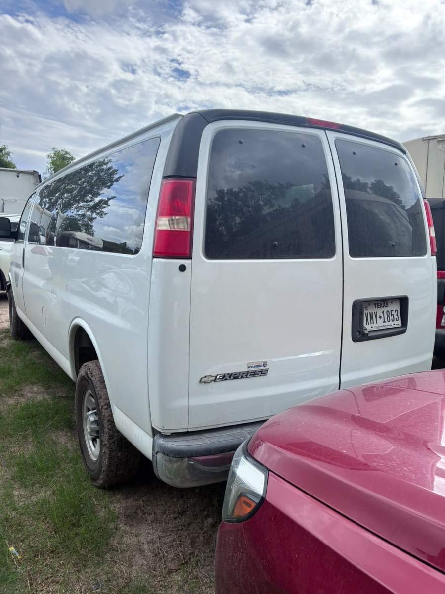 2019 Chevrolet Express 3500 LT