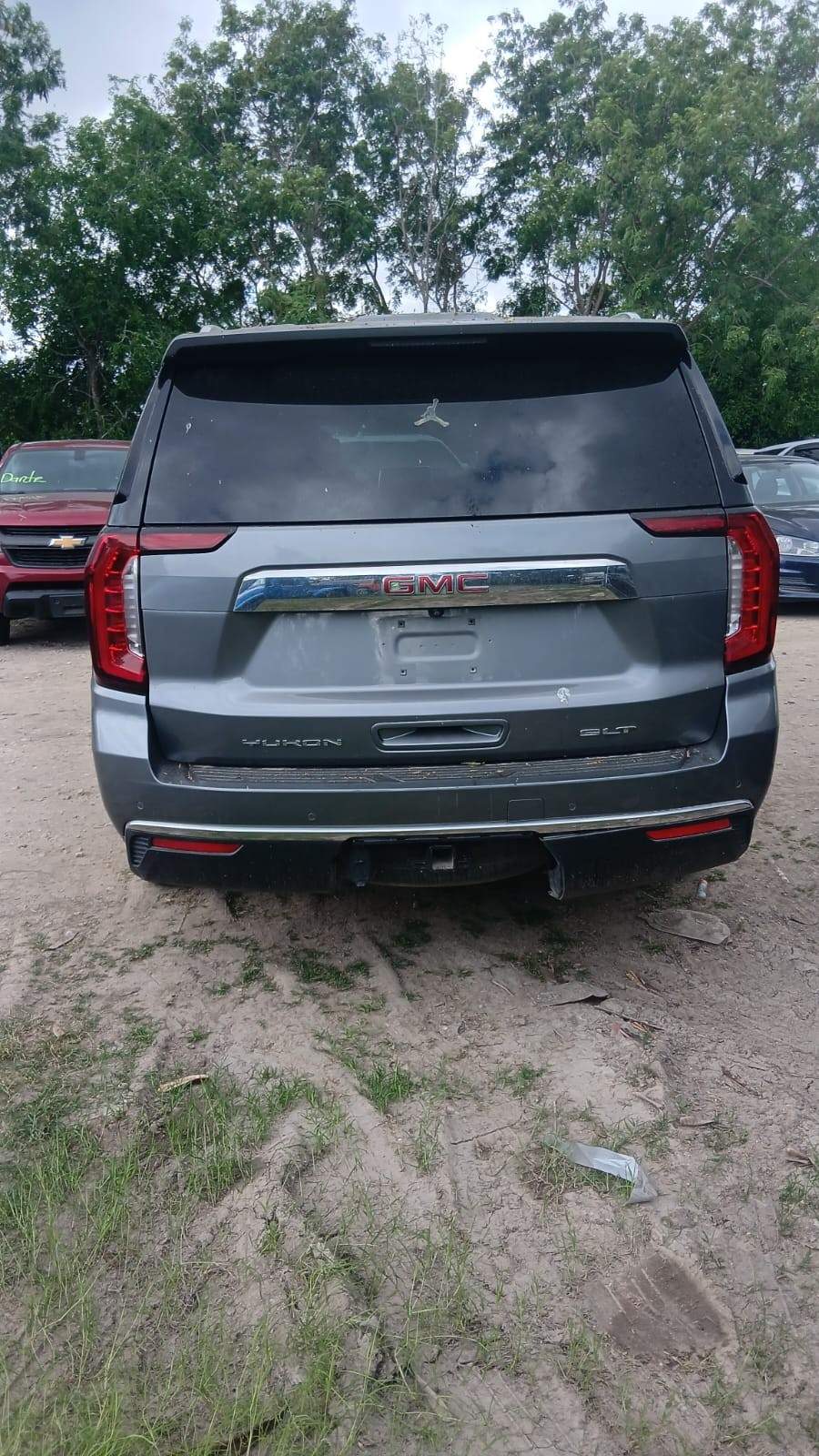 2021 GMC YUKON SLT