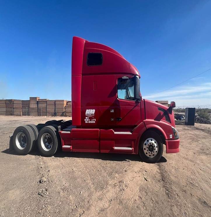 2013 Volvo Truck VNL