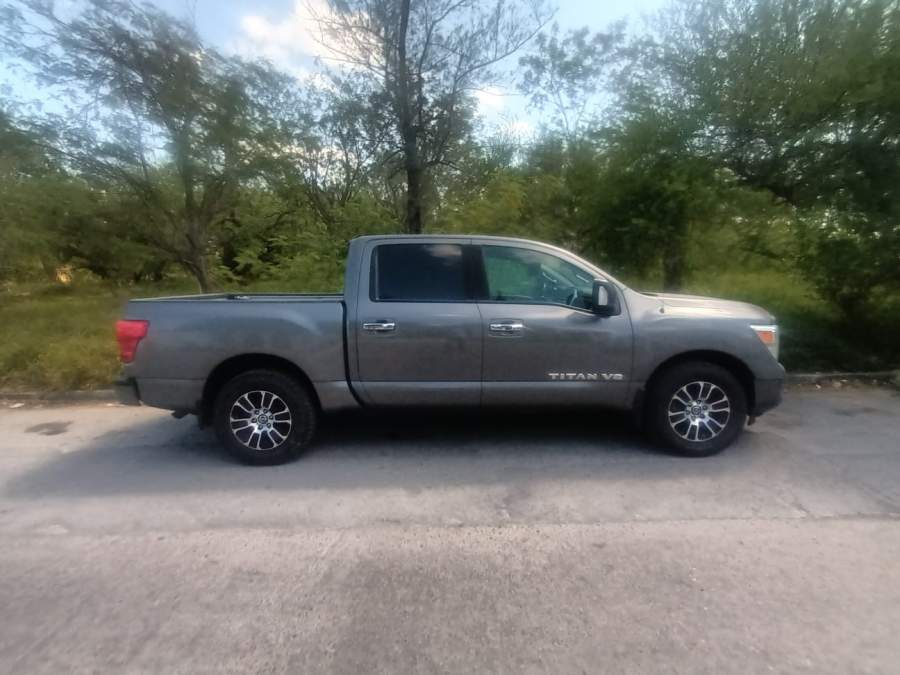2020 Nissan Titan