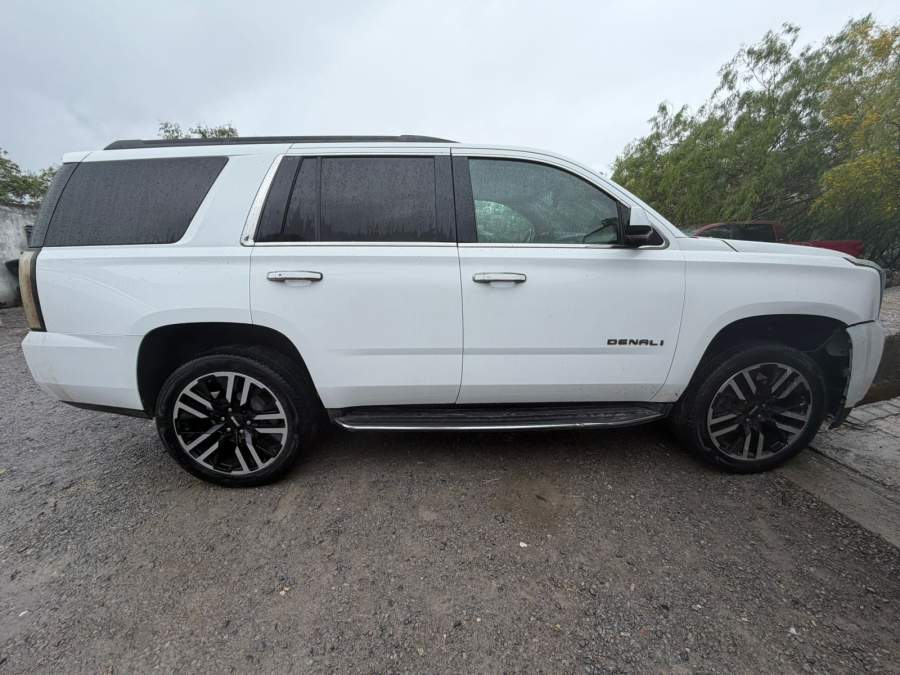2017 GMC Yukon XL