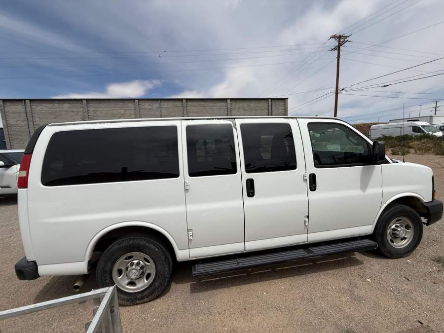 2016 Chevrolet Express 2500