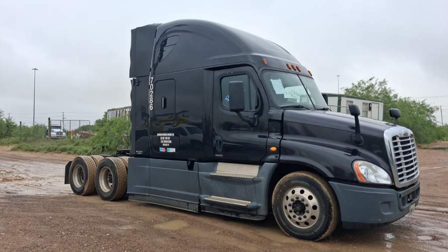2016 Freightliner CASCADIA
