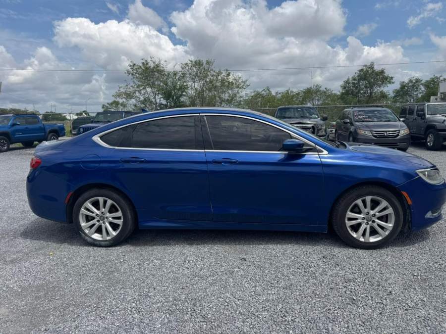 2016 Chrysler 200