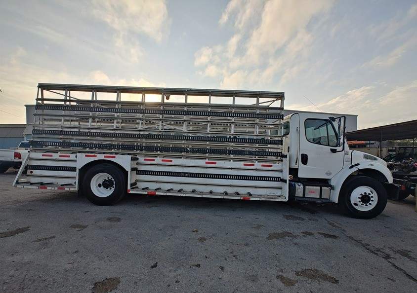 2016 Freightliner M2