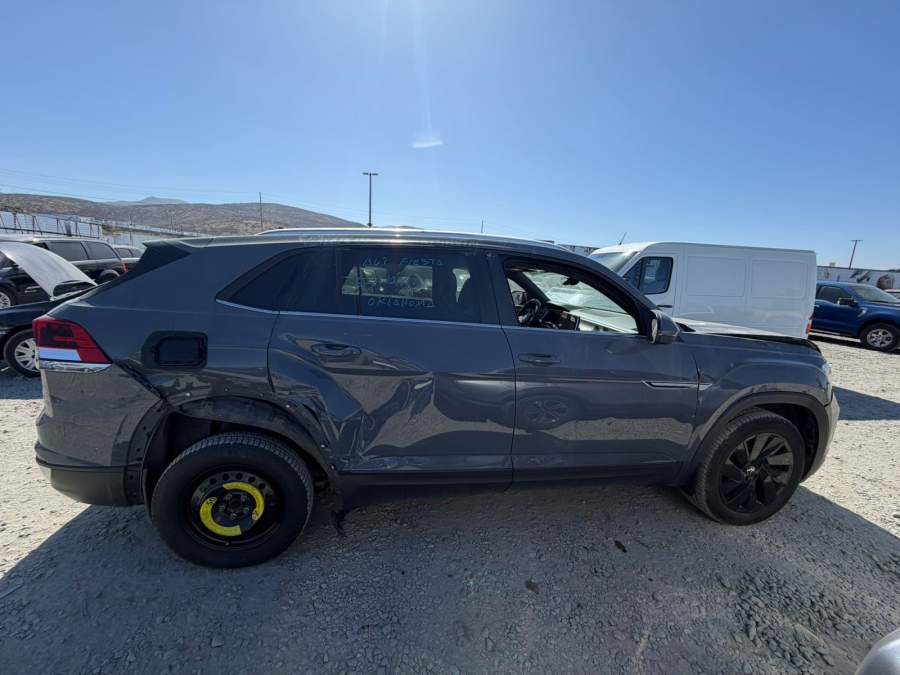 2024 Volkswagen Atlas Cross Sport SE