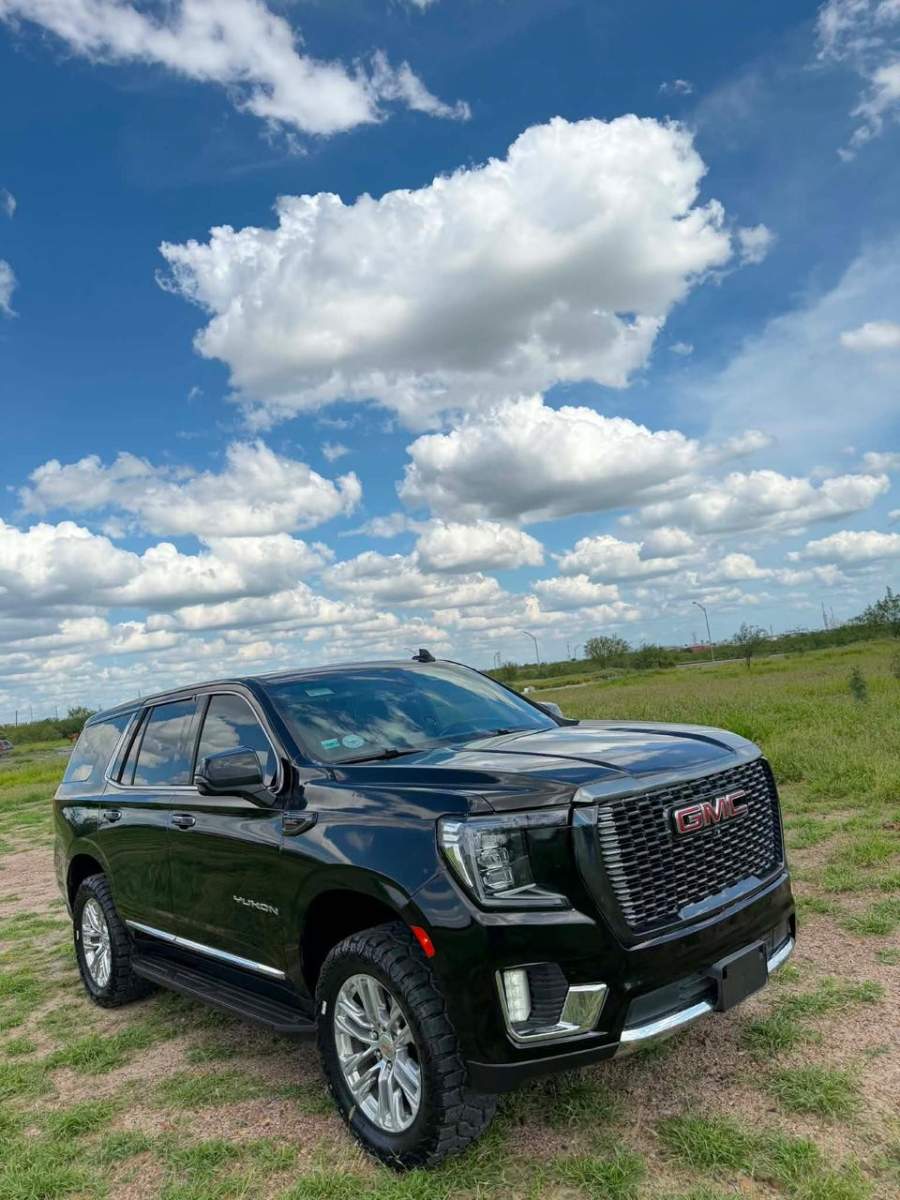 2021 GMC YUKON SLT