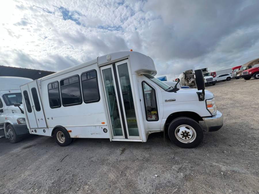 2019 Ford E-450 super duty