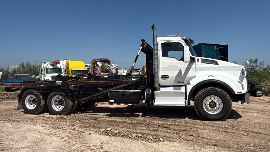 2016 Kenworth T880
