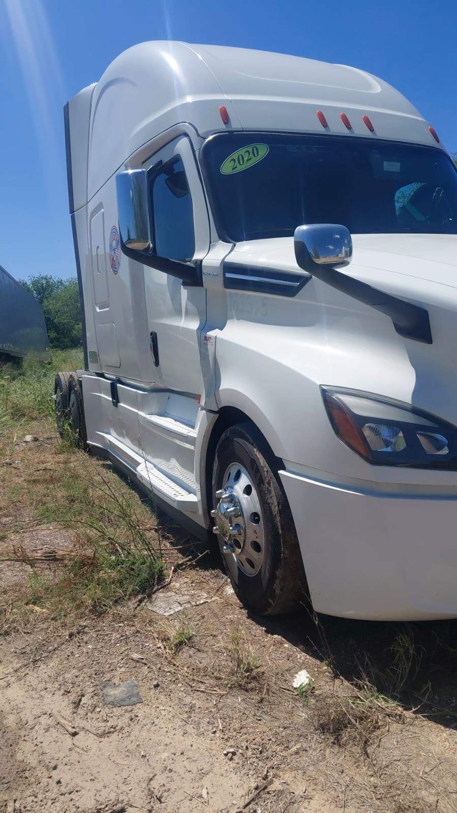 2020 Freightliner CASCADIA 126