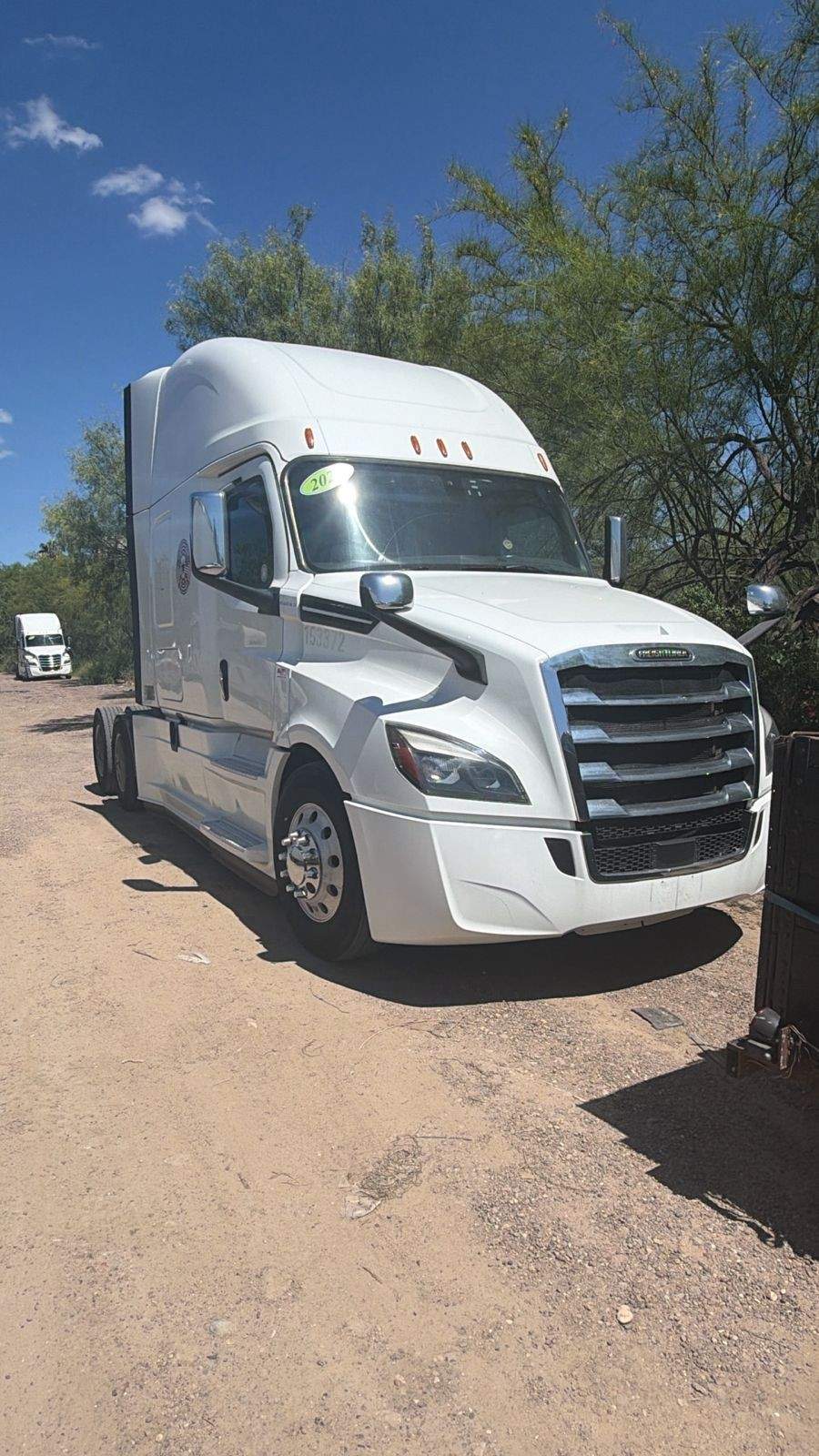 2020 Freightliner CASCADIA 126