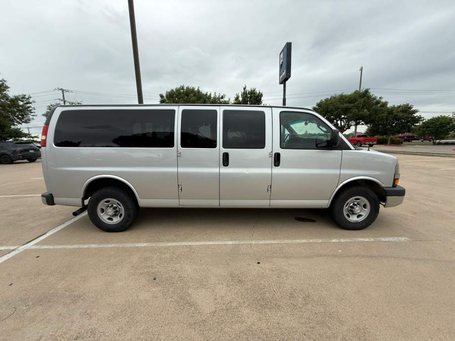 2016 Chevrolet Express 3500