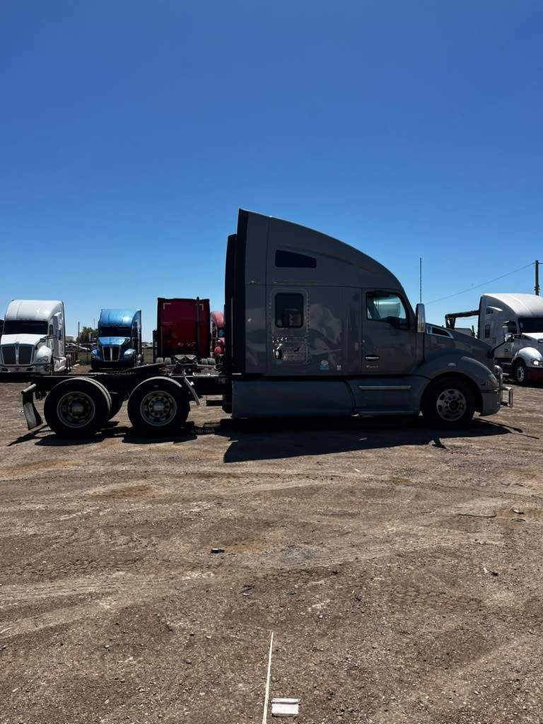 2022 Kenworth T680