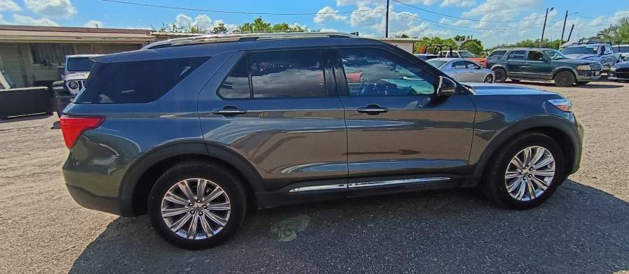 2020 Ford Explorer