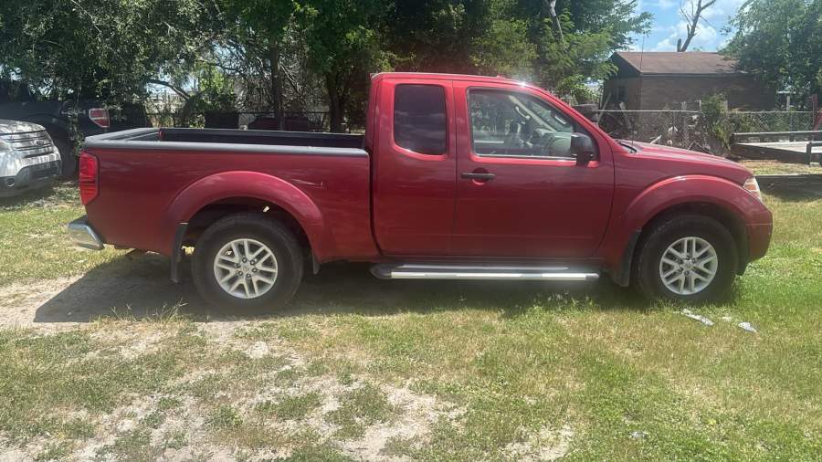 2015 Nissan Frontier SV