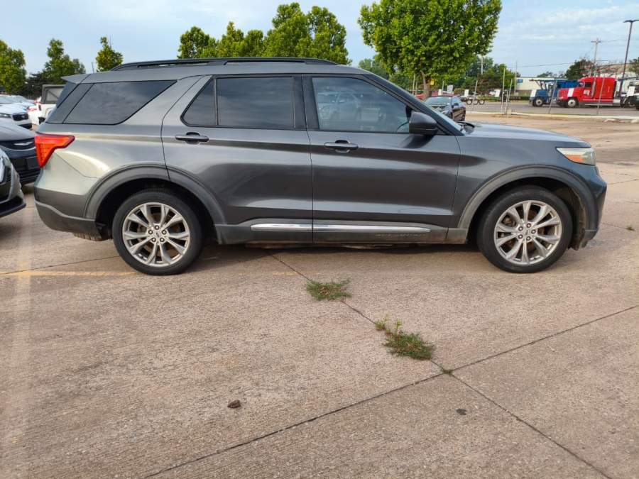 2020 Ford Explorer