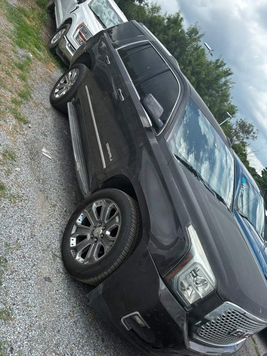 2015 GMC Yukon Denali