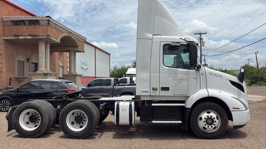 2019 Volvo Truck VNR