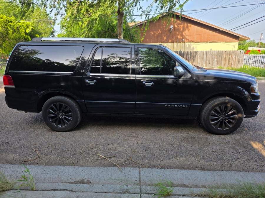 2016 Lincoln Navigator