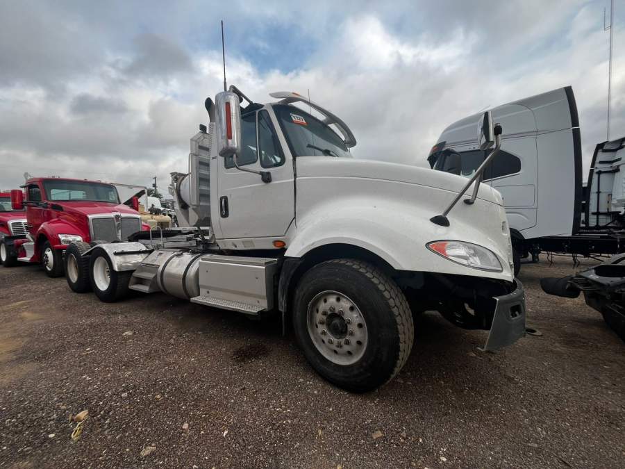 2016 International LF687