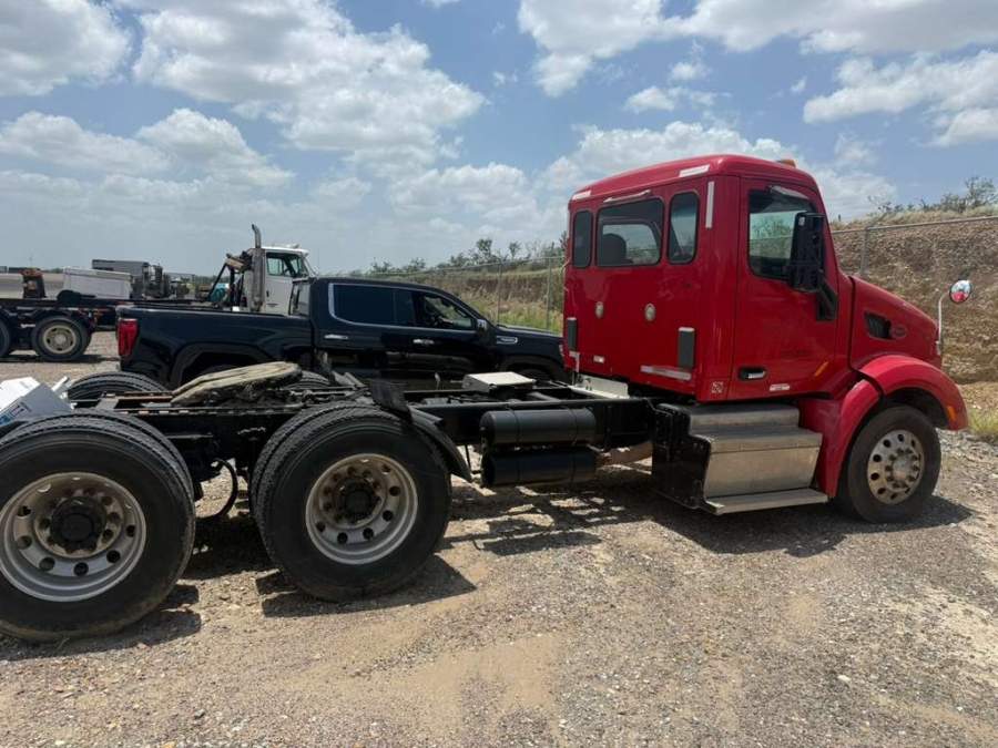 2016 Peterbilt 579