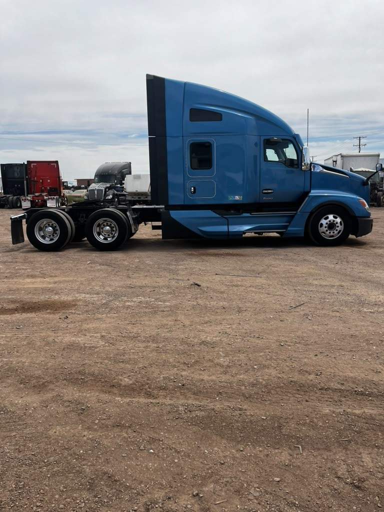 2023 Kenworth T680
