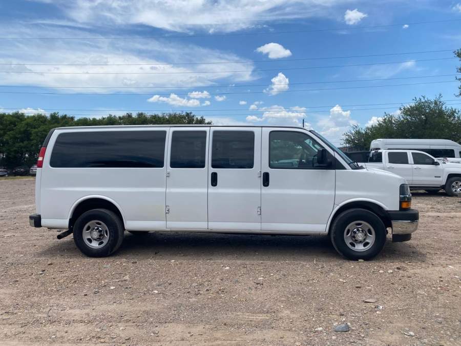 2019 Chevrolet Express 3500 LT