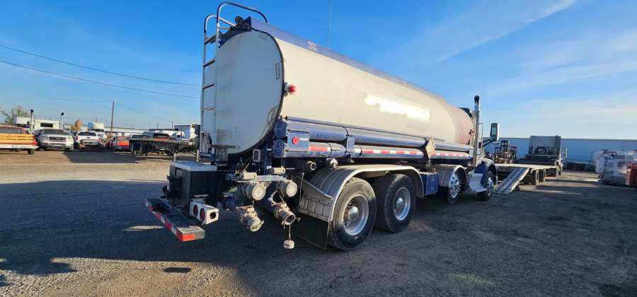 2016 Peterbilt MODEL 567