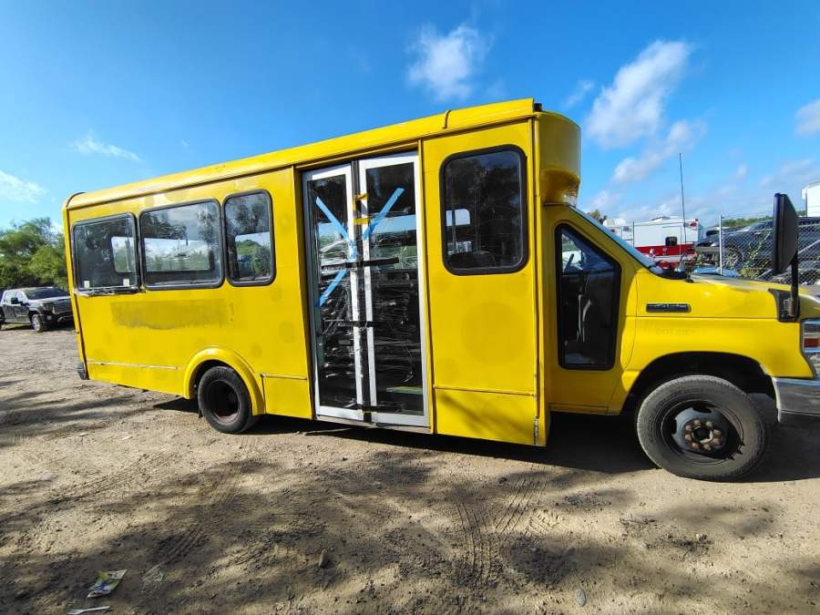2017 Ford E-450 super duty