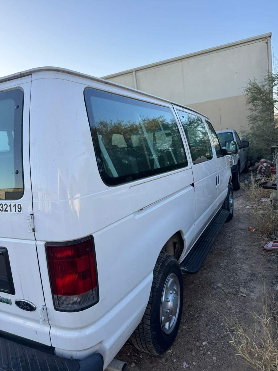 2013 Ford E-350 Super Duty