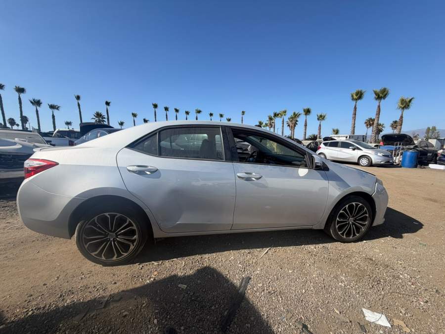2015 Toyota Corolla S PLUS