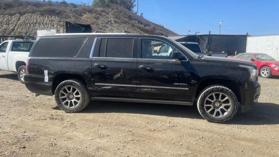 2015 GMC Yukon XL DENALI