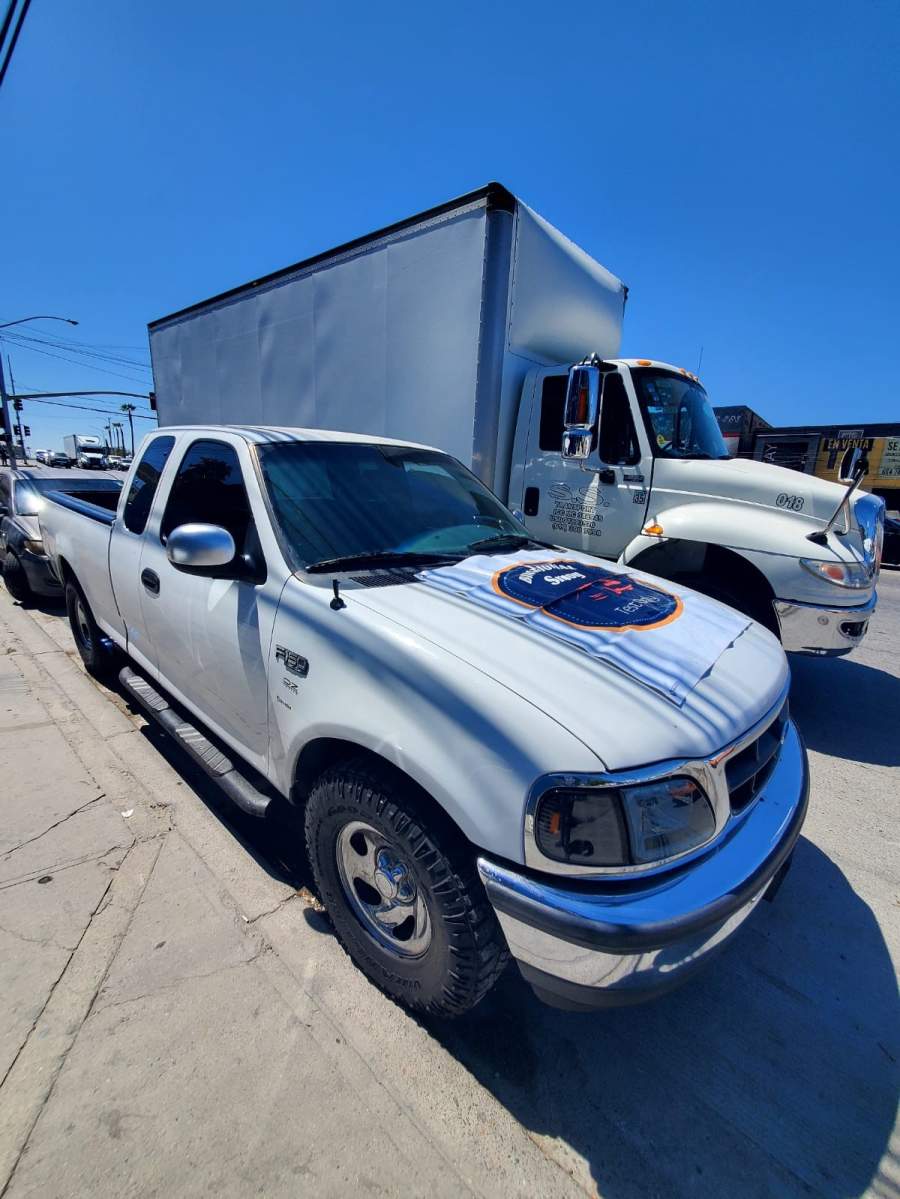 1997 Ford F-150 XL