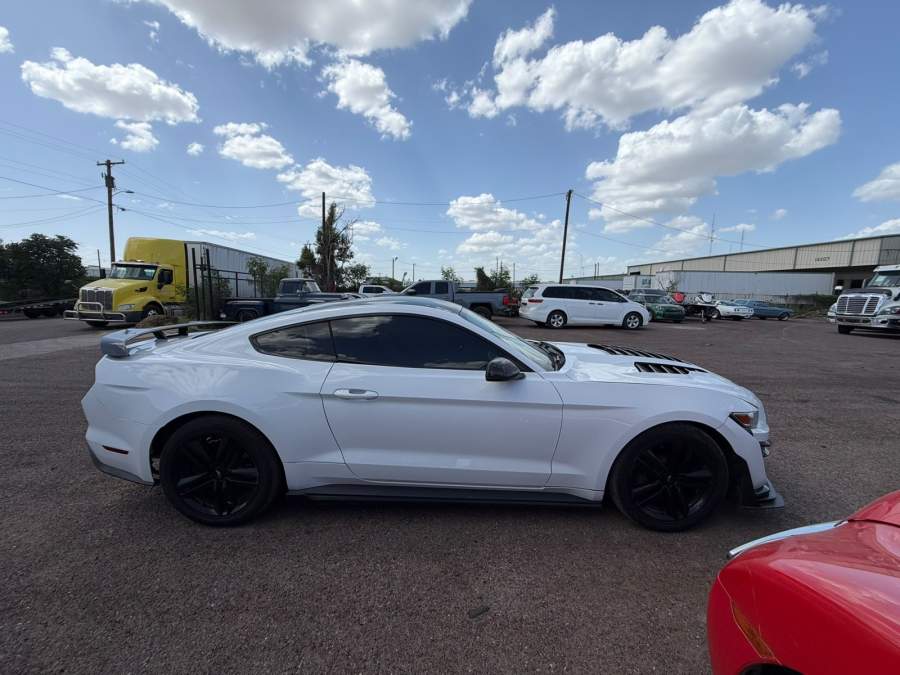 2015 Ford Mustang