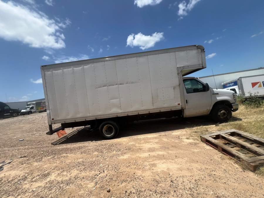 2021 Ford E-450 super duty