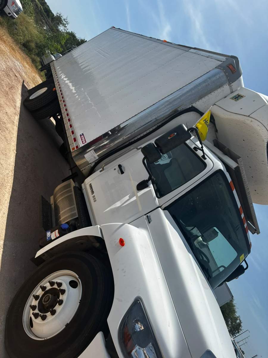 2020 Hino 258 / 268