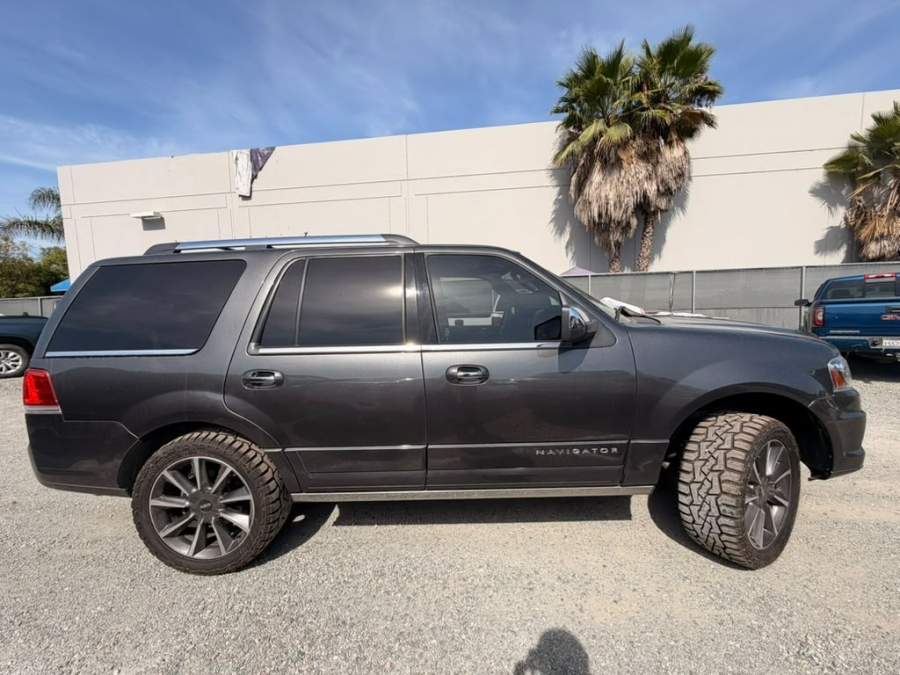 2016 Lincoln Navigator