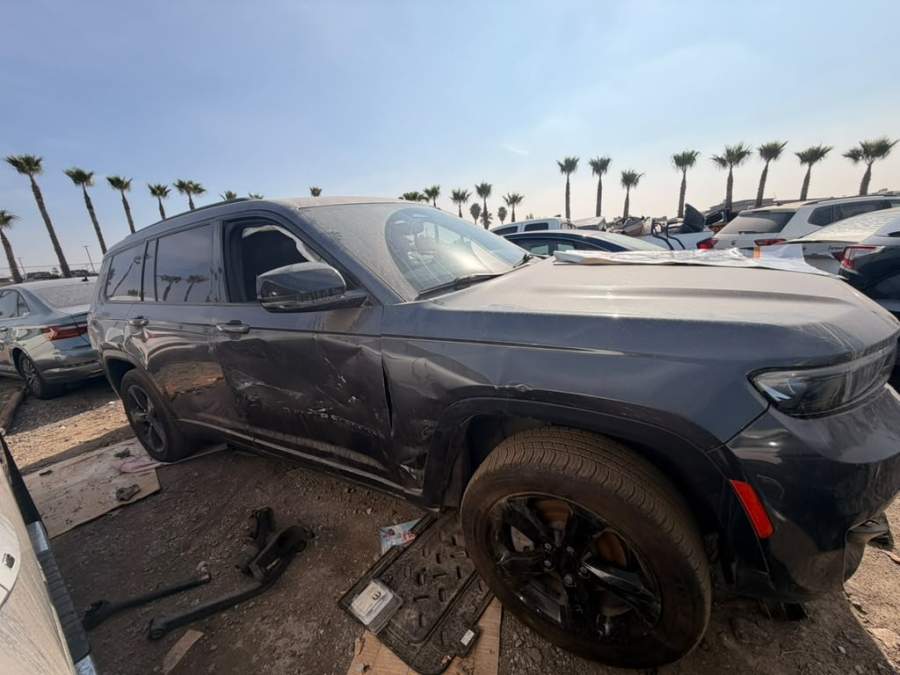 2021 Jeep Grand Cherokee Altitude / Laredo / Laredo E /