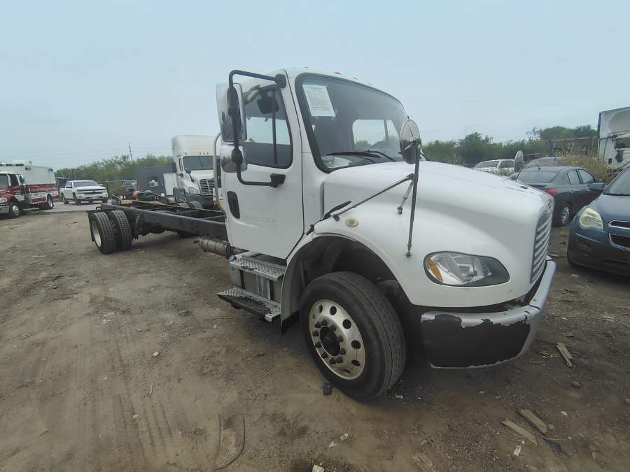 2016 Freightliner M2