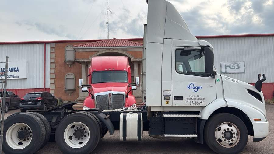 2020 Volvo Truck VNR