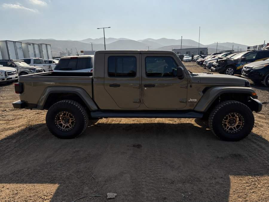 2020 Jeep Gladiator Overland
