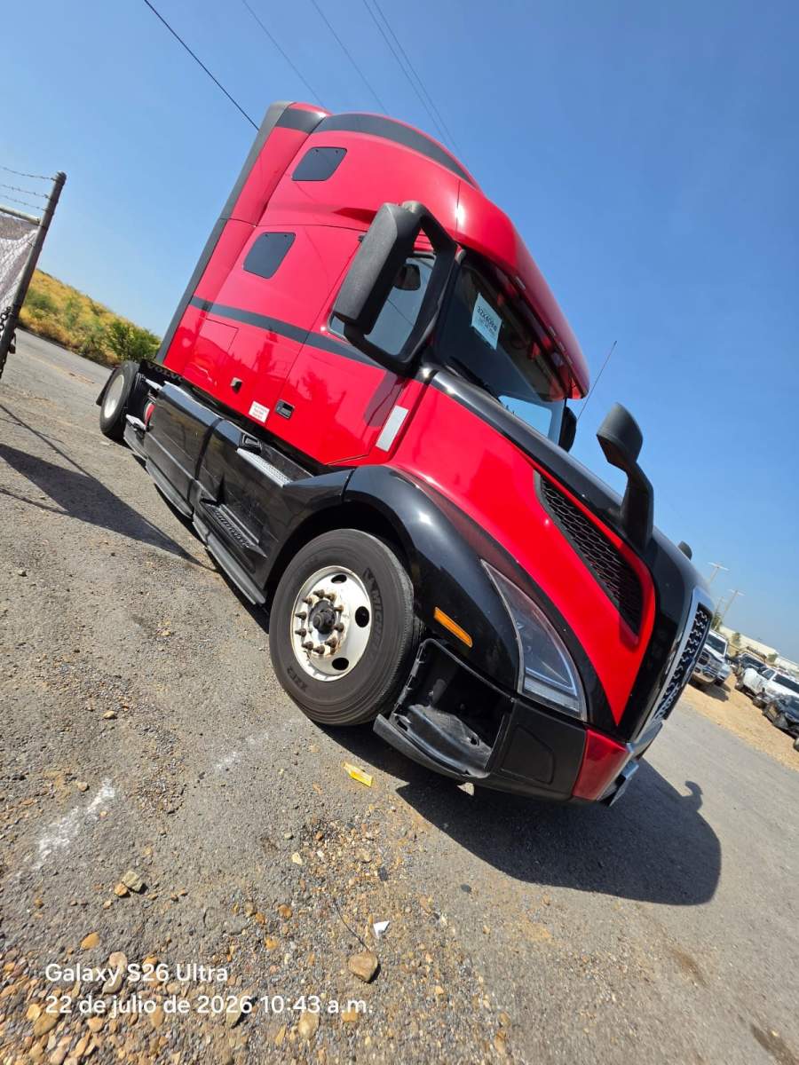2022 Volvo Truck VNL
