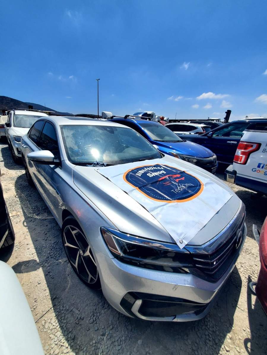 2021 Volkswagen Passat R-LINE