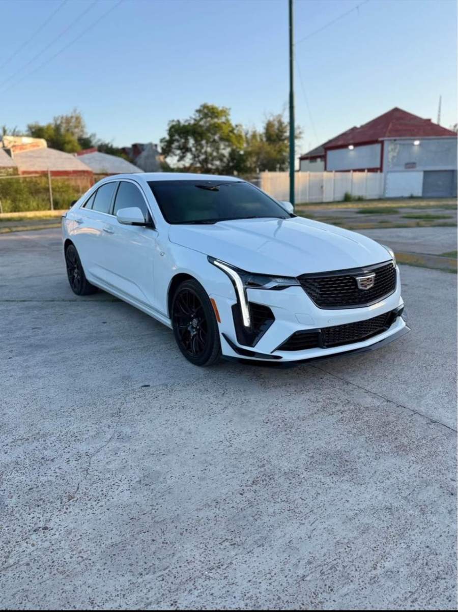 2023 Cadillac CT4 Premium Luxury