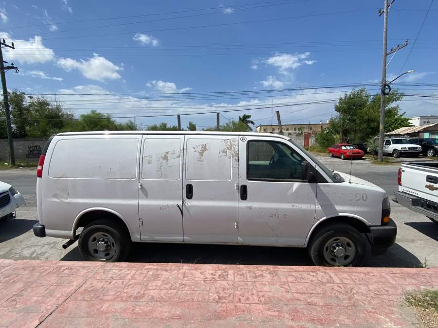 2019 Chevrolet Express 2500